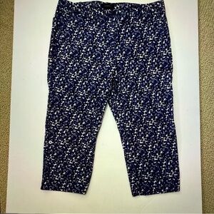 Talbots Floral Blue and White Pants capris